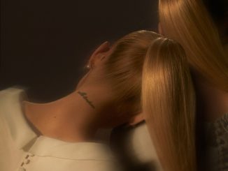 Ariana Grande - bye